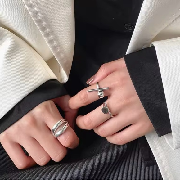 925 Sterling Silver Retro Rings fits size 8, and 8.5 - Picture 6 of 6